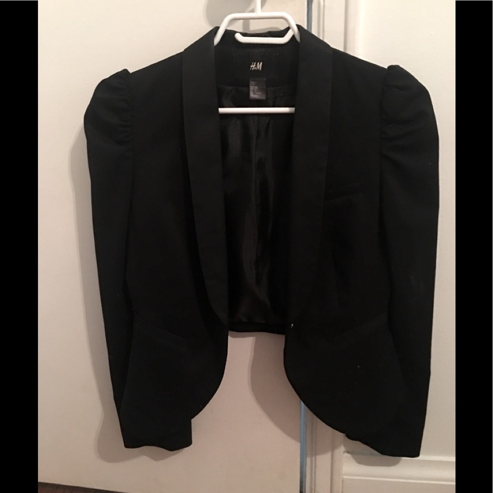 H&M cropped puff shoulder jacket